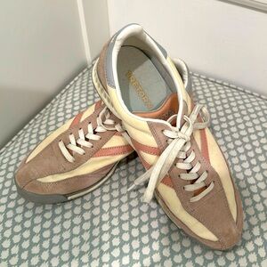 TRETORN size 8 gently warn